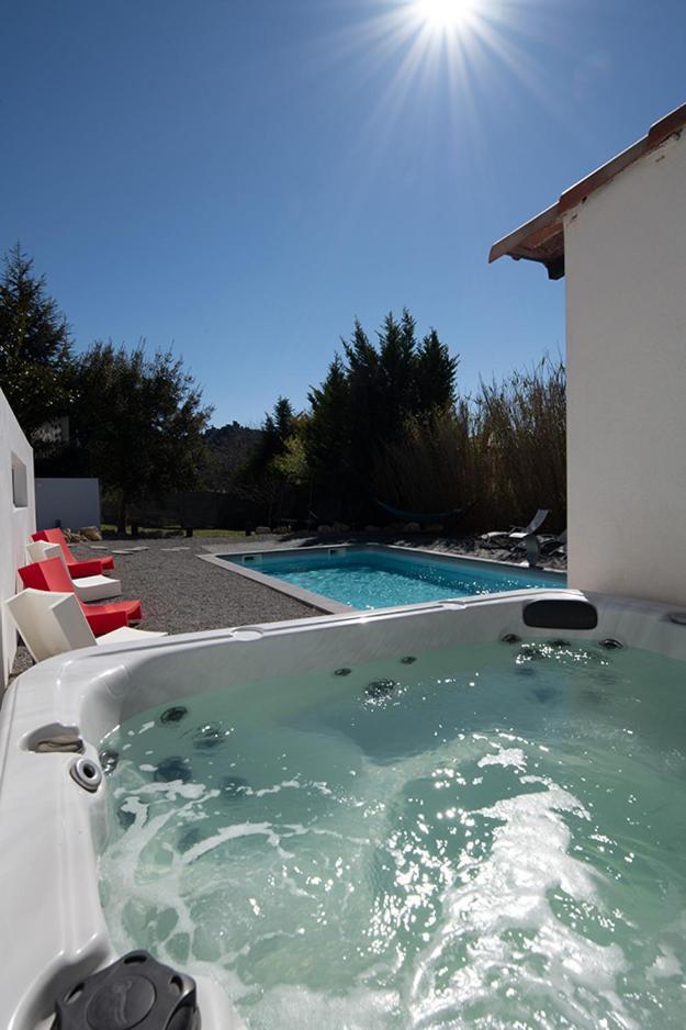 Mise En Scene Bed & Breakfast Aumelas Luaran gambar